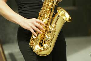 saxophone player 300